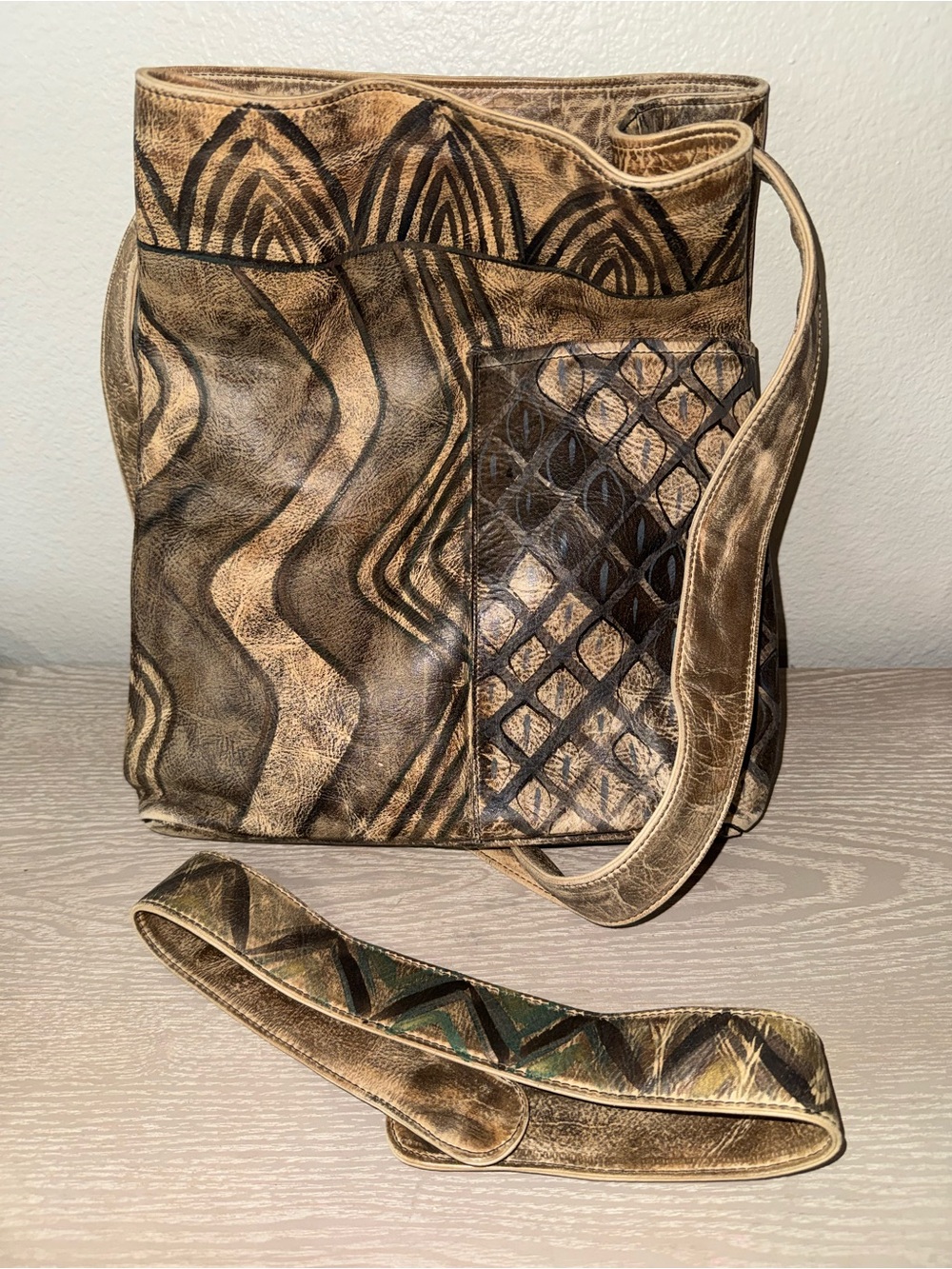 Vintage Jane Yoo hand-painted leather, wearable art, leather shoulder bag 1980s